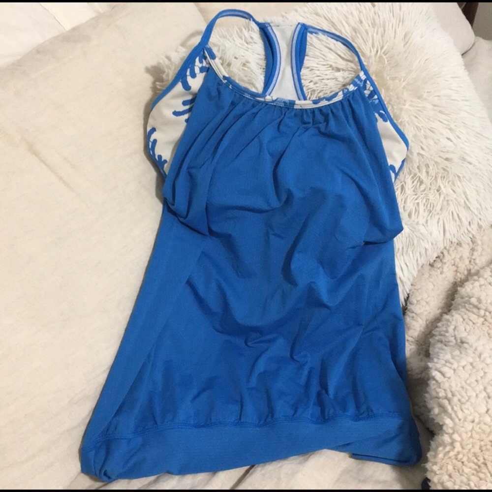 Lululemon flowy blue tank top